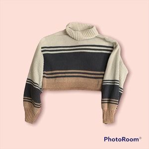 Turtle neck sweater